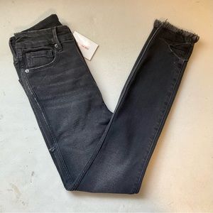 Good American Good Curve Skinny Raw Edge Jeans Black085 Size 2/26